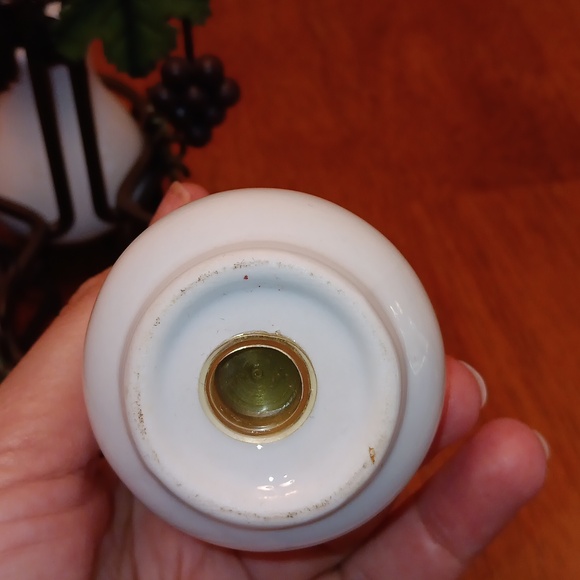 Vintage Salt and Pepper Shakers In A Basket With Grap Accent - Picture 7 of 8